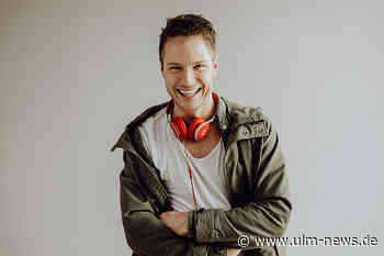 Sängerin Leony tritt bei Schwörmontagsparty auf dem Münsterplatz auf