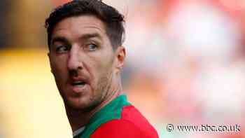 Stephen Ward: Ex-Wolves & Burnley defender name Solihull Moors director of football