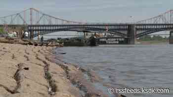 Man whose body was found in Mississippi River identified