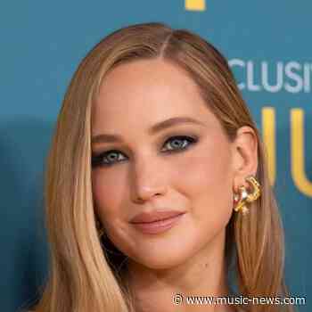 Jennifer Lawrence denies rumours about 'secret fling' with Liam Hemsworth