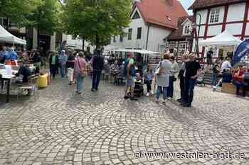 Einkaufen, klönen und genießen: Werther lädt wieder zum Feierabend-Markt ein
