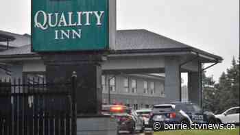 Female suspect sought in alleged robbery, assault at Barrie hotel