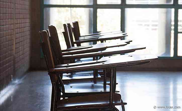 Poll: 58% of Texas voters support creating school vouchers
