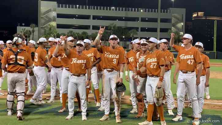 Texas baseball finishes top 10 in one of five national polls