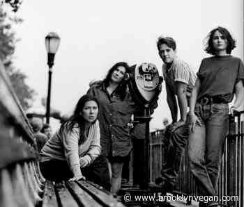 The Breeders announce 'Last Splash' 30th anniversary reissue & tour w/ Belly & more (BV presale for NYC)