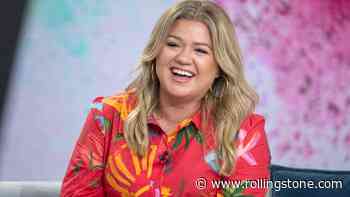 Kelly Clarkson Shuts Down Rumored ‘Beef’ With Carrie Underwood: ‘We Don’t Know Each Other’