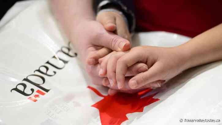 Canada welcomes largest number of immigrants in first quarter since at least 1972