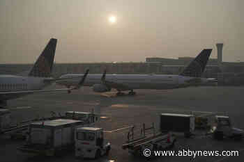 Canadian wildfires send smoke south, triggering air quality warnings