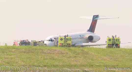 Delta plane makes emergency landing at Charlotte airport, runway closed