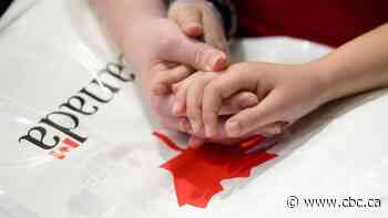 Canada welcomes largest number of immigrants in first quarter since at least 1972