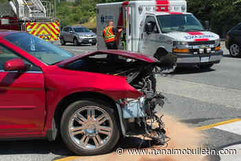 Crash ties up traffic on Nanaimo’s Uplands Drive