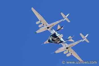 Virgin Galactic Eyes Its First Commercial Spaceflight