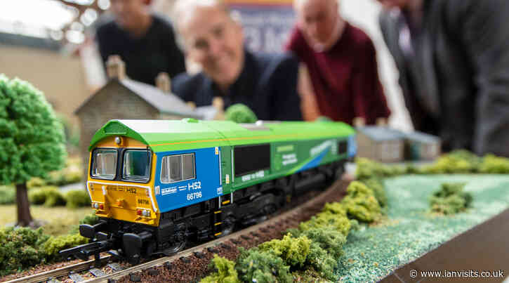 Hornby releases HS2 model train
