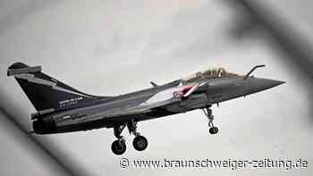 Kampfjet über Frankreich: Und plötzlich regnet es Drogen