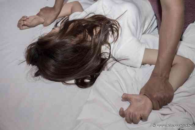 “Half pilletje meer en we mochten haar begrafenis regelen”: serieverkrachter (29) die slachtoffers drogeerde krijgt acht jaar effectieve celstraf