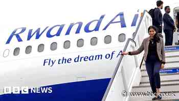 What is the UK's plan to send asylum seekers to Rwanda?