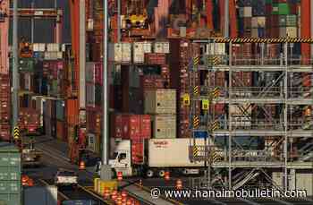 Canadian Chamber of Commerce wants port strike averted, cites economy