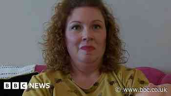 Business owner returns to work four weeks after giving birth