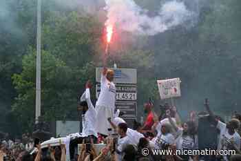 À la marche blanche en hommage à Nahel à Nanterre, "cette mort nous fout la haine"