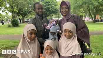 Thousands gather in parks to celebrate Eid