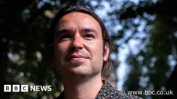 Orangutans produce sounds 'like beatboxers'