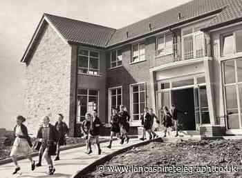 New Blackburn primary school had balcony for teachers