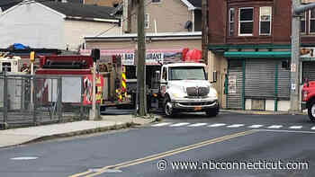 Vehicle crashes into Waterbury restaurant