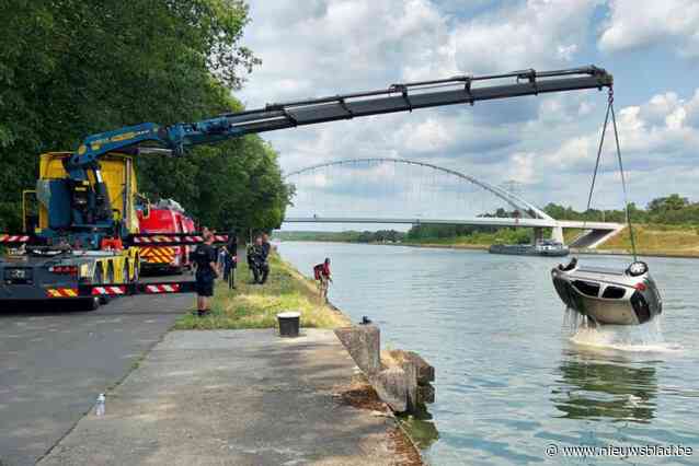 Bestuurder naar ziekenhuis nadat hij in Eigenbilzen met auto in kanaal rijdt