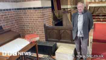 Brass eagle lectern stolen from church in Pidley, Cambridgeshire