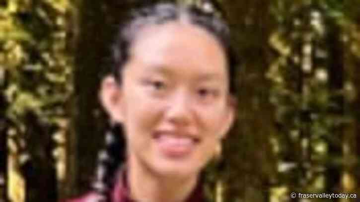 Teenage hiker Esther Wang is found safe after two days lost in B.C. park
