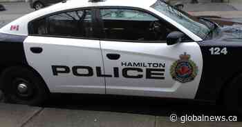 Man facing charges after knife waved at pedestrians in downtown Hamilton