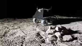 How Should an AI Explore the Moon?