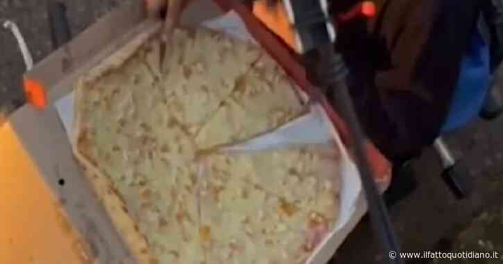 Il trucco geniale del fattorino: così riesce a mangiarsi un’intera fetta di pizza senza lasciare tracce. Ma i vicini immortalano il “furto” – VIDEO