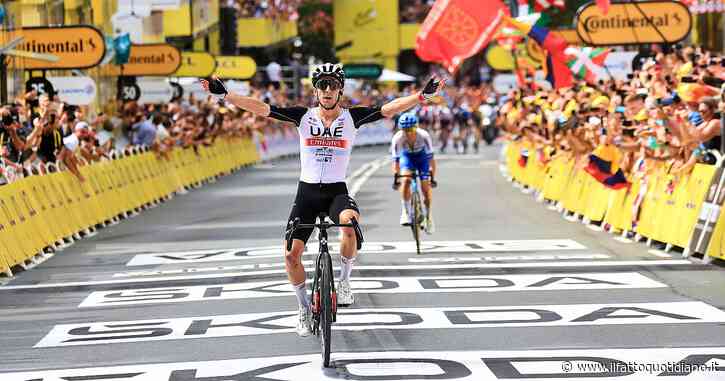 Tour, scintille tra Pogacar e Vingegaard già alla prima tappa. Adam Yates vince e va in giallo