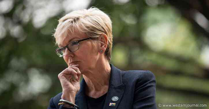 Biden's Energy Sec Runs Into EV Charger Shortage on Tour Touting 'Green' Energy