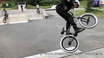 Gifhorns Skater sichern sich Erinnerungsstücke ihrer alten Bahn