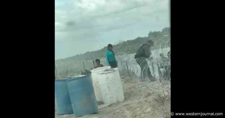 Watch: Border Patrol Cuts Through Wire Laid by Texas, Allows Illegal Migrants Through