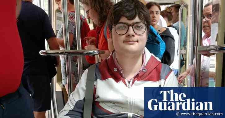Mum calls on airlines to take more care after easyJet loses son’s wheelchair