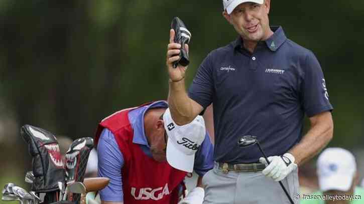 Langer takes 2-shot lead in U.S. Senior Open