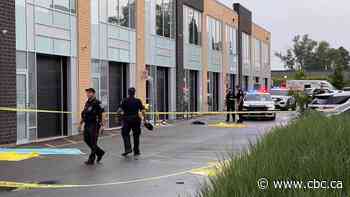 3 in life-threatening condition after Mississauga shooting, paramedics say