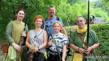 Bundesweiter Run auf Camburg: 200 Schützen im Stöbener Wald