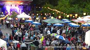 Enzbeleuchtung Bad Wildbad: Tausende Besucher strömen in den Kurpark