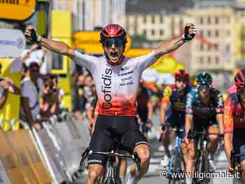 Tour de France, battaglia a San Sebastian. Lafay beffa in volata Van Aert e Pogacar