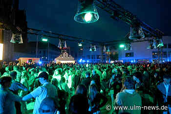 Blaulichter auf dem Ulmer Münsterplatz