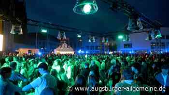 Viel Blaulicht auf dem Ulmer Münsterplatz - aber kein Grund zur Sorge