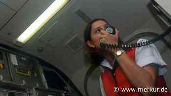 Panne bei Airline: Passagierin muss für Crew einspringen – und Bordansagen machen