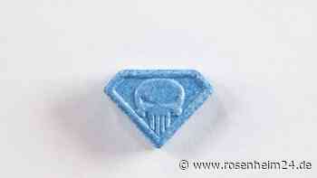 „Blue Punisher“: Drogen-Pille tötet 13-Jährige – Jetzt spricht ihre Mutter im TV