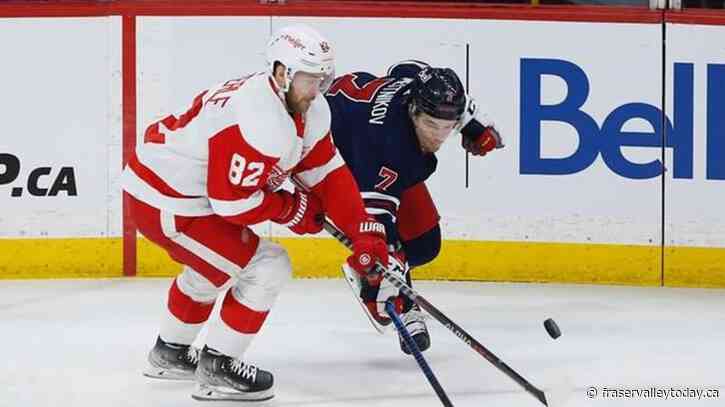 Calgary Flames sign defenceman Jordan Oesterle