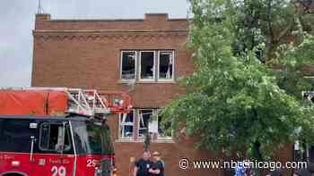 Chicago firefighter seriously injured in Austin apartment building fire