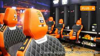 Tausende Fans feiern noch einmal den Titel mit exklusiven Momenten